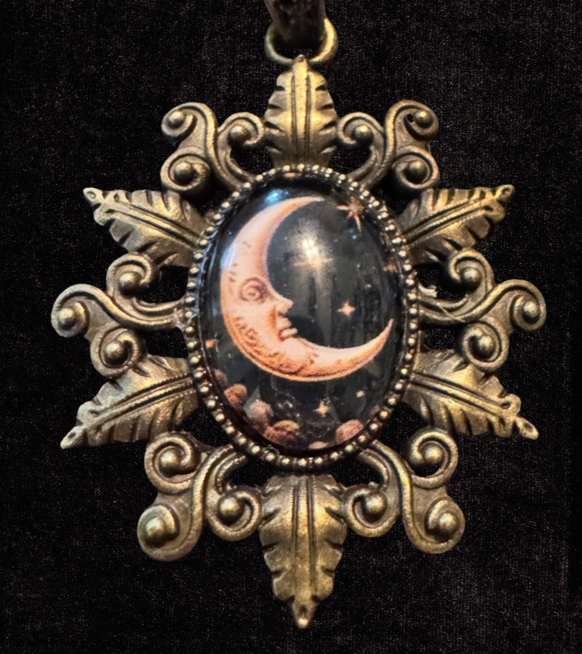 Curiosity Star Choker - Crescent Moon