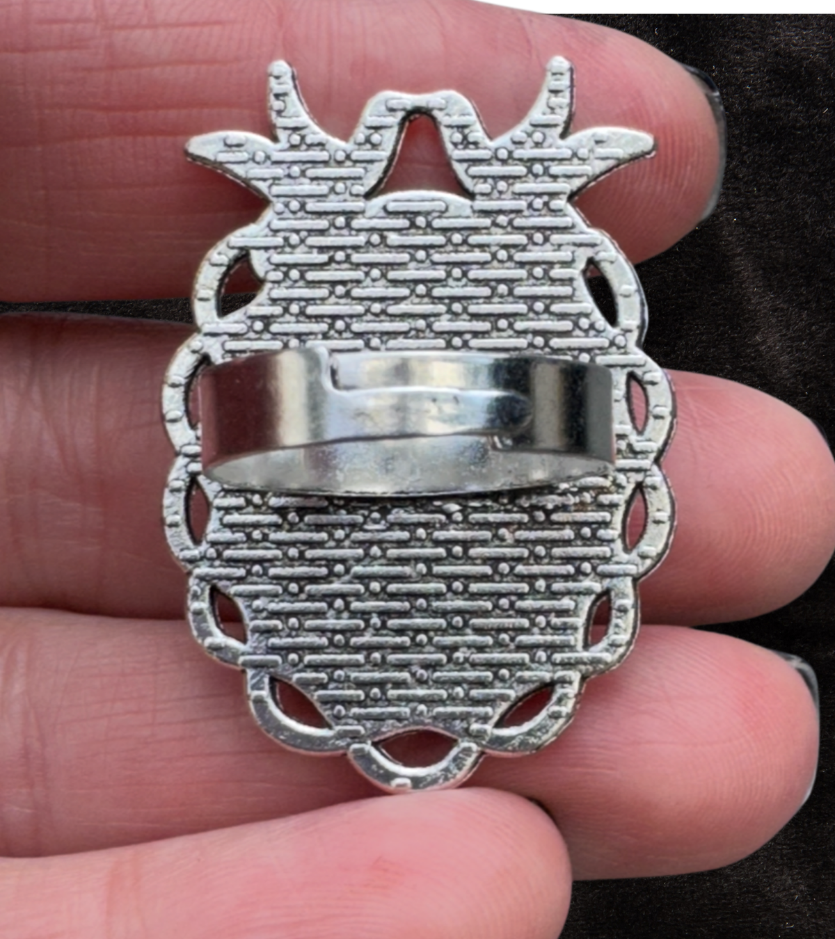 Dragons Vein Reliquary - Vintage-Style Dragon Vein Agate Adjustable Ring