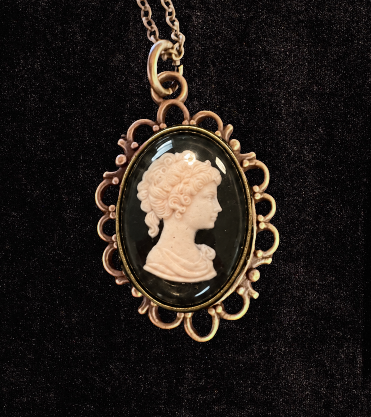 Lady in Black - Vintage Inspired Cameo Pendant Necklace