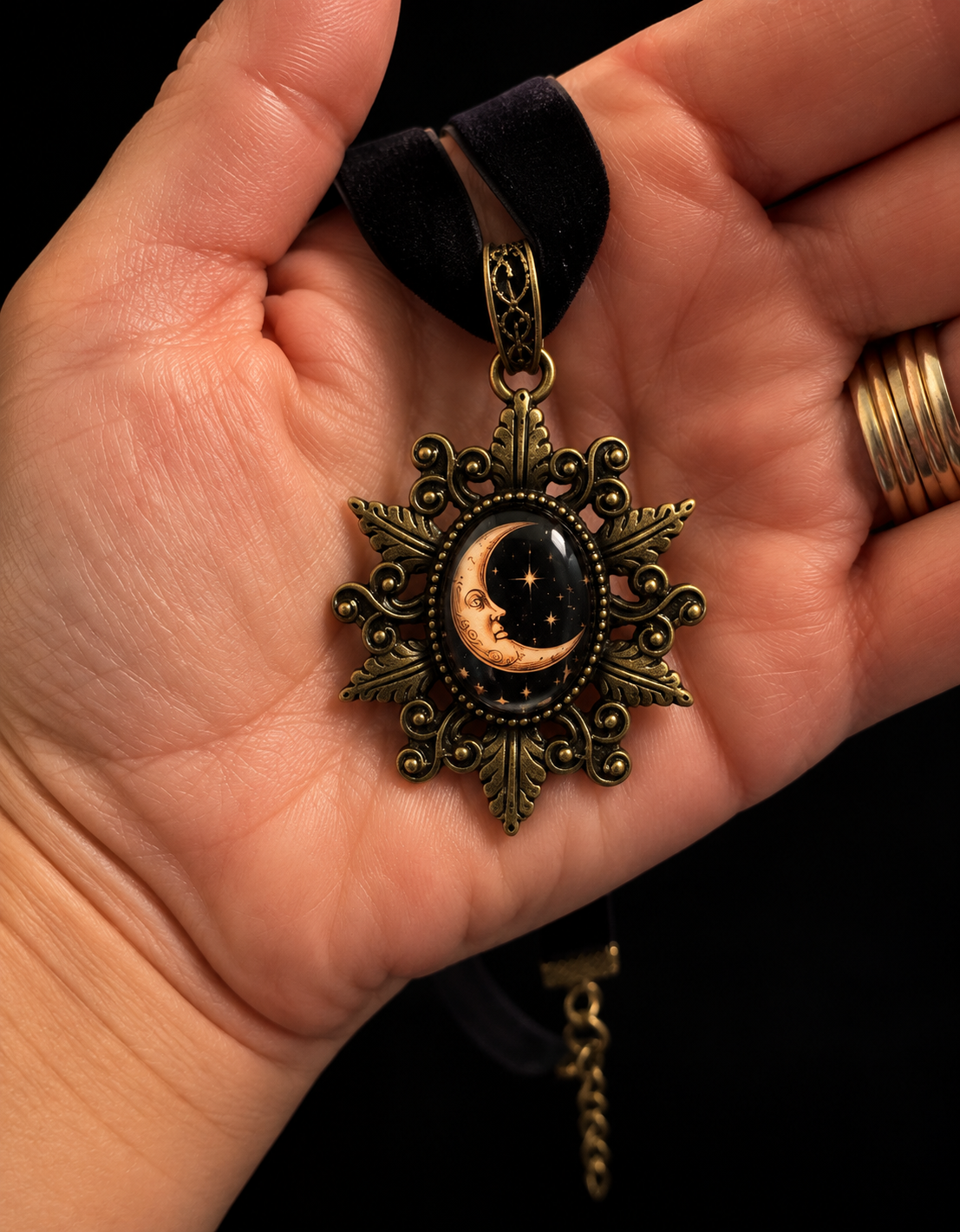 Curiosity Star Choker - Crescent Moon